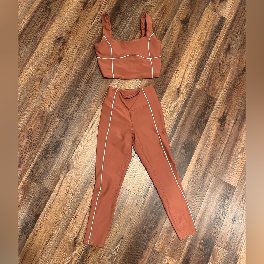 Women’s Abercrombie ypb sculpt leggings and tank - size Small and large